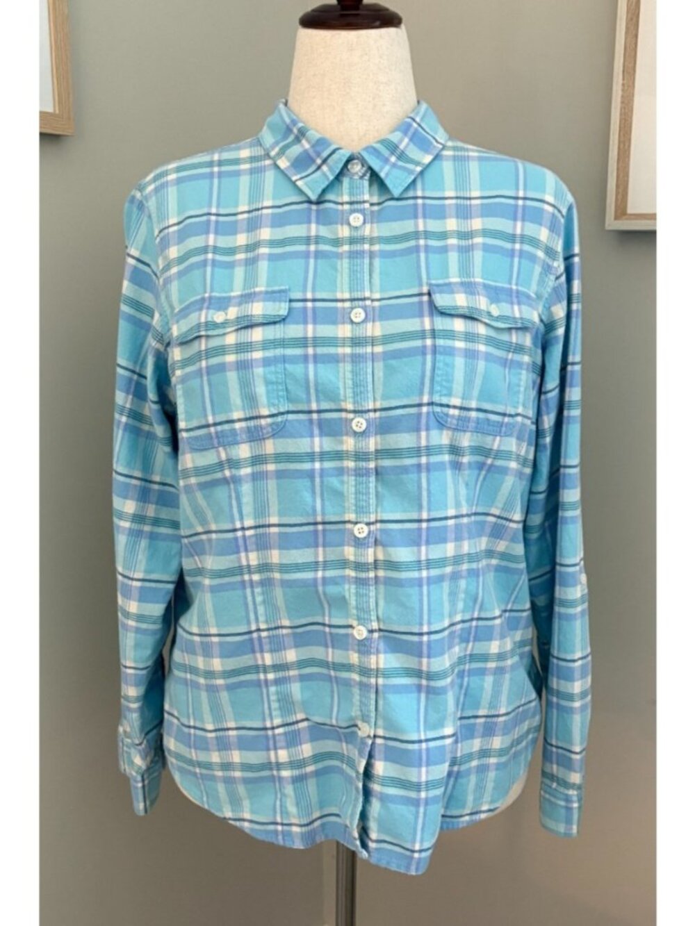 L.L.Bean Womens L Blue Plaid Lightweight Flannel Shirt Roll Tab 100% Cotton Hike